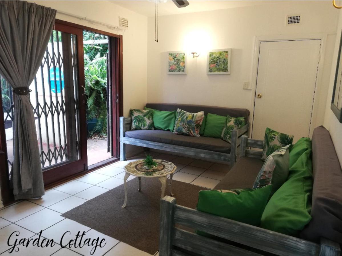 Beach Wood Cottages 셸리비치 외부 사진